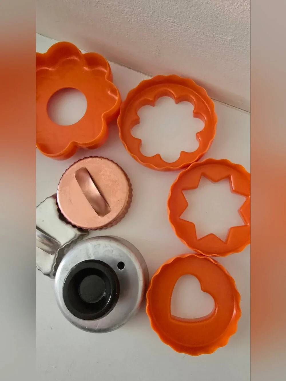 Vintage Cookie & Biscuit Cutter Lot – Orange Plastic & Metal Shapes